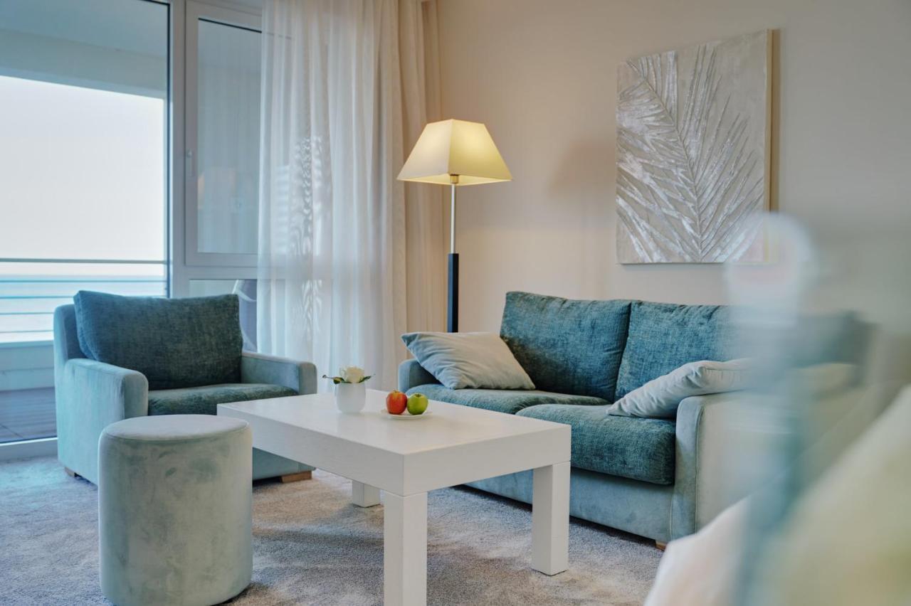 Strandhotel Duenenmeer - Adults Only オストゼーバート・ディアーハーゲン エクステリア 写真
