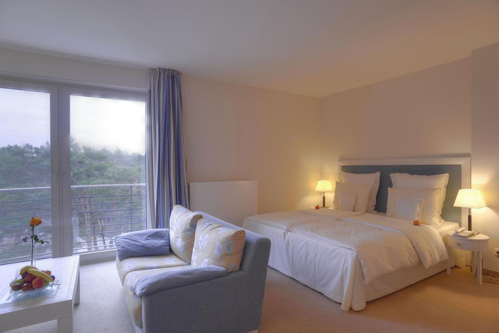 Strandhotel Duenenmeer - Adults Only オストゼーバート・ディアーハーゲン 部屋 写真