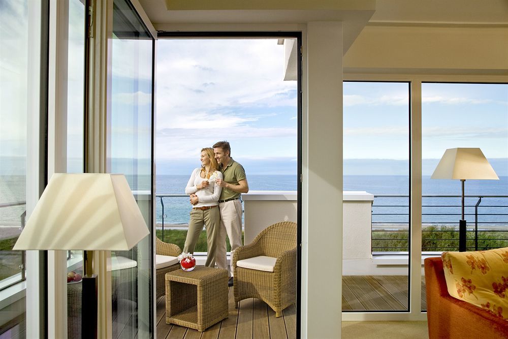 Strandhotel Duenenmeer - Adults Only オストゼーバート・ディアーハーゲン エクステリア 写真